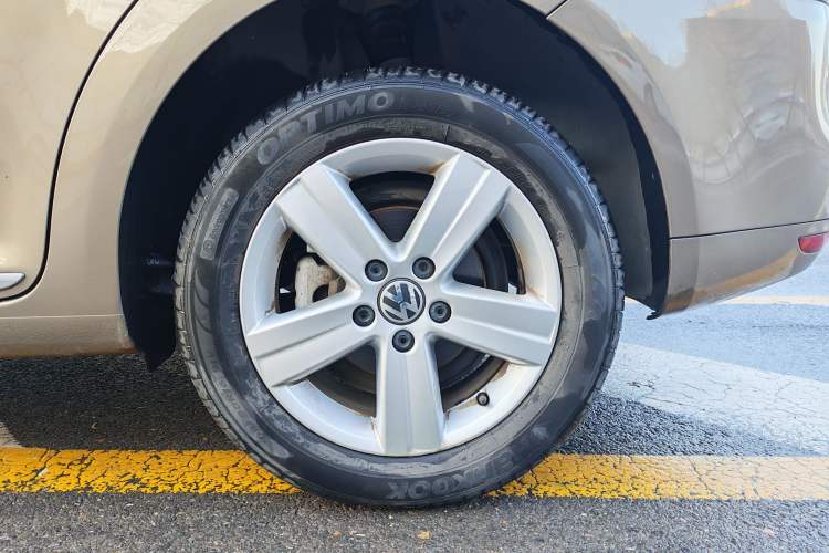 Used Volkswagen Touran 2015 1.4T DSG Comfort Edition 5 Seats