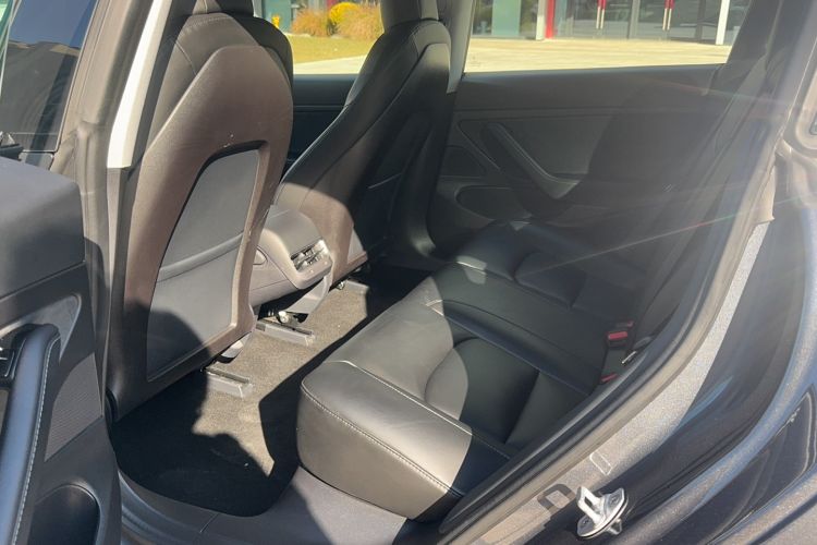 Used Tesla Model 3 2019 Standard Range Rear-Drive Upgraded Version