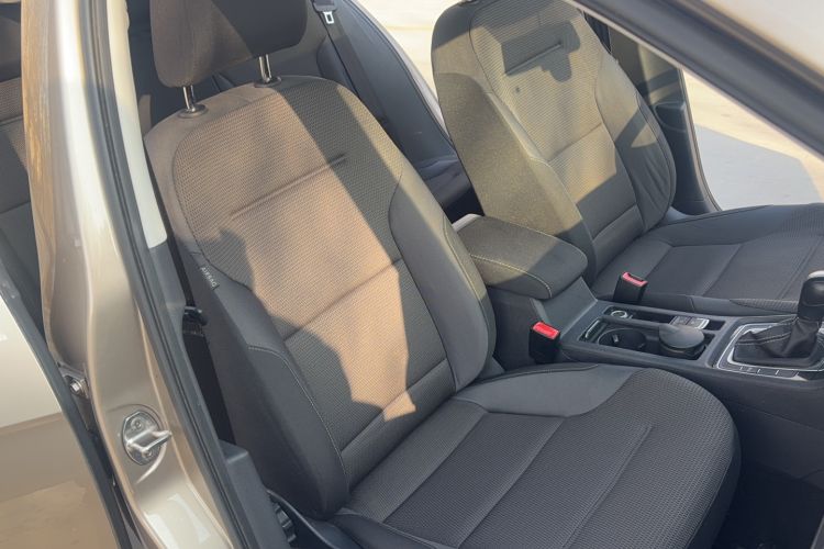 Used Volkswagen Golf 2017 230TSI Automatic Comfort Edition – Celebrating Milestone of One Million Units
