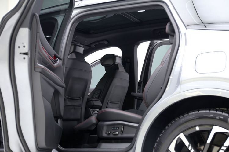 Used Ford Edge 2023 Ford Explorer L 2.0T EcoBoost E-Hybrid Four-Wheel Drive 7-Seater ST-Line