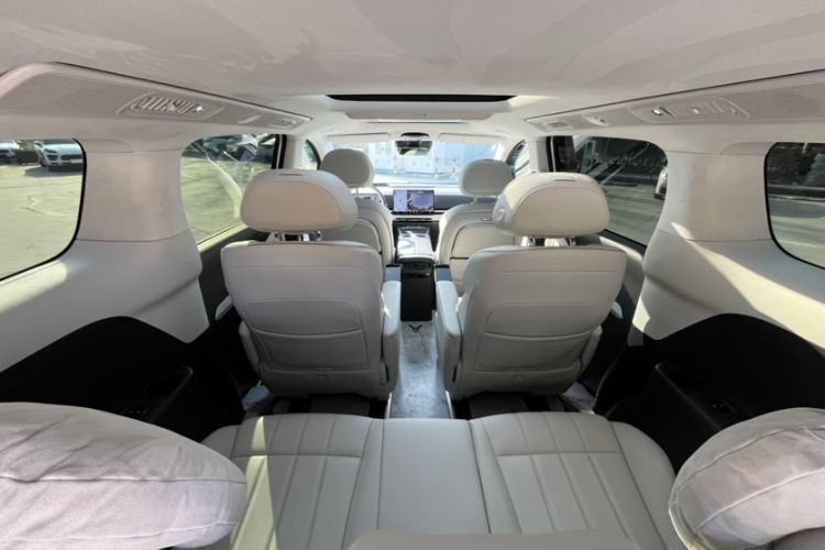 Used VOYAH Dream 2025 PHEV Four-Wheel-Drive Flagship Version – Qiankun Edition