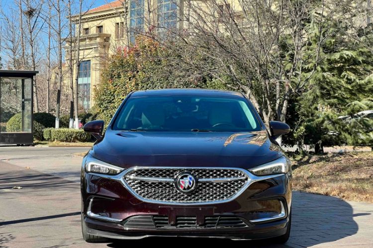 Used Buick LaCrosse 2022 Avenir Avia First Edition
