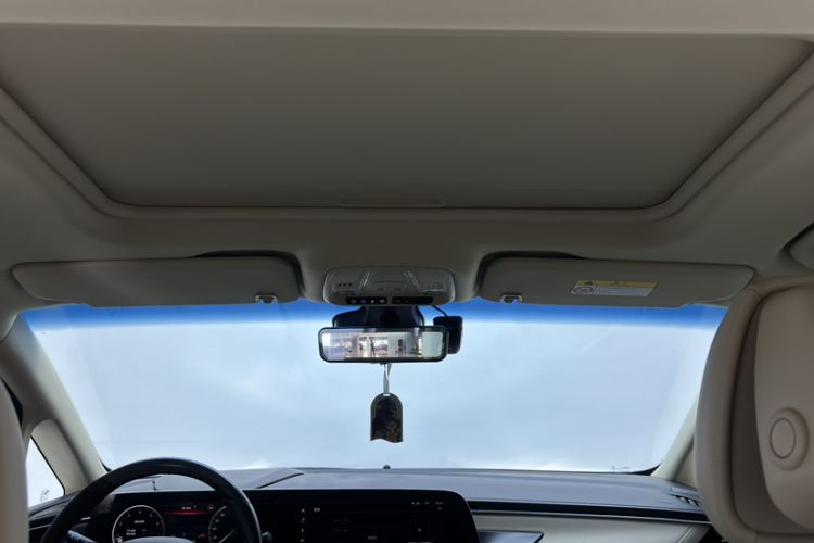 Used Buick GL8 2023 ES Lu Zun Deluxe Model