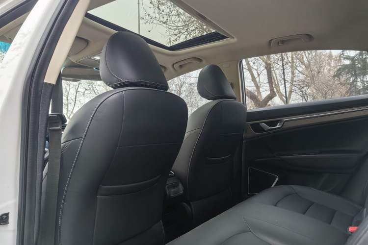 Used Geely Auto Emgrand GL 2019 1.8L DCT Elite Smart Edition
