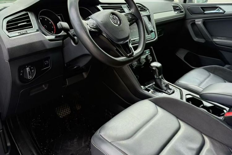 Used Volkswagen Tiguan L 2017 330TSI Automatic Two-Wheel Drive Luxury Edition

