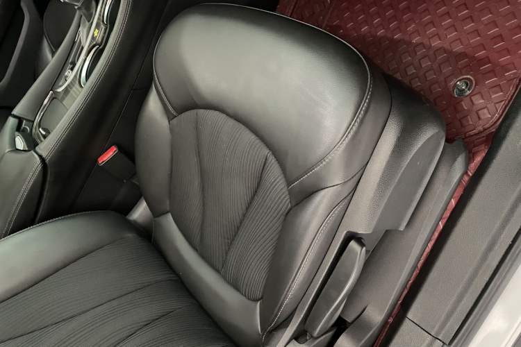 Used Buick Envision 2018 20T Two-Wheel-Drive Leading Model
