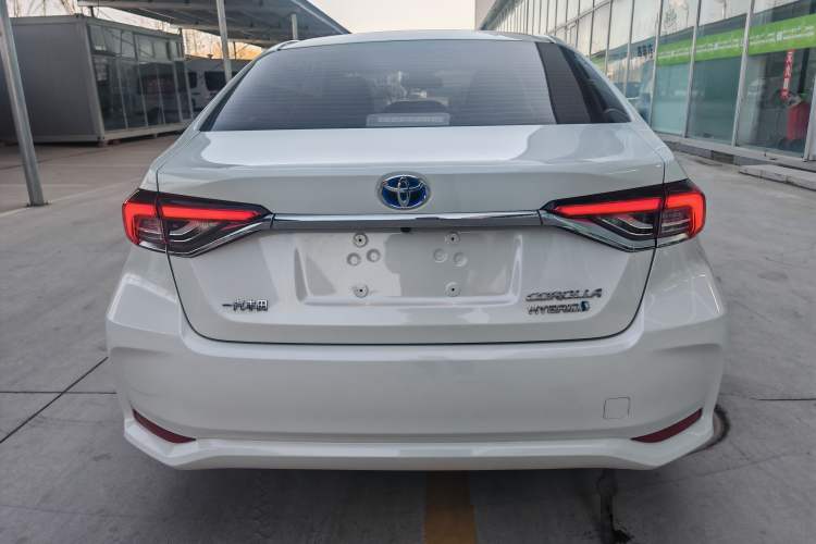 Used Toyota Corolla 2021 Dual-Motor 1.8L E-CVT Elite Edition