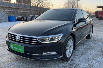 Used Volkswagen Magotan 2019 330TSI DSG Leading Edition China V Standard