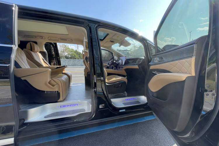 Used Denza D9 2024 DM-i 980 Four-Wheel Drive Prestige Model