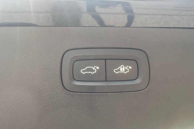 Used Volvo XC90 2021 B6 Luxury Smart Edition 7-Seater
