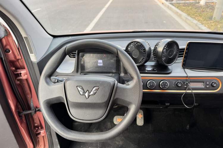 Used Wuling Hongguang MINIEV 2020 Enjoyment Model Lithium Iron Phosphate
