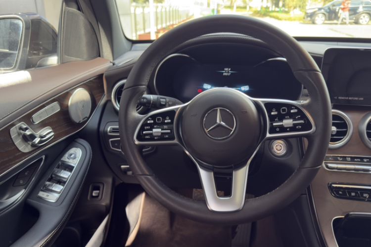 Used Mercedes-Benz GLC 2022 Refreshed GLC 300 L 4MATIC Dynamic Edition