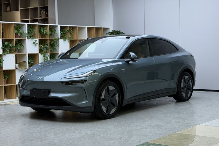 Used ONVO L60 2024 60 kWh All-Wheel Drive