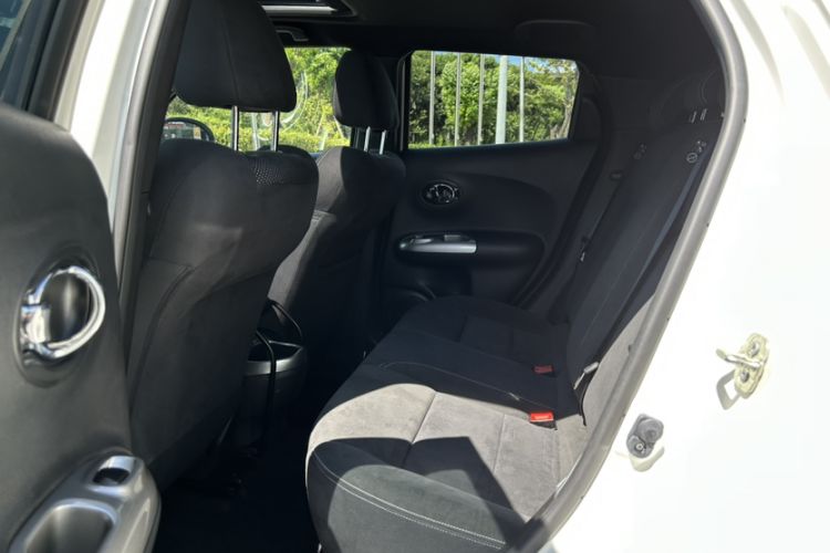 Used Infiniti ESQ 2014 1.6L Spontaneous Edition
