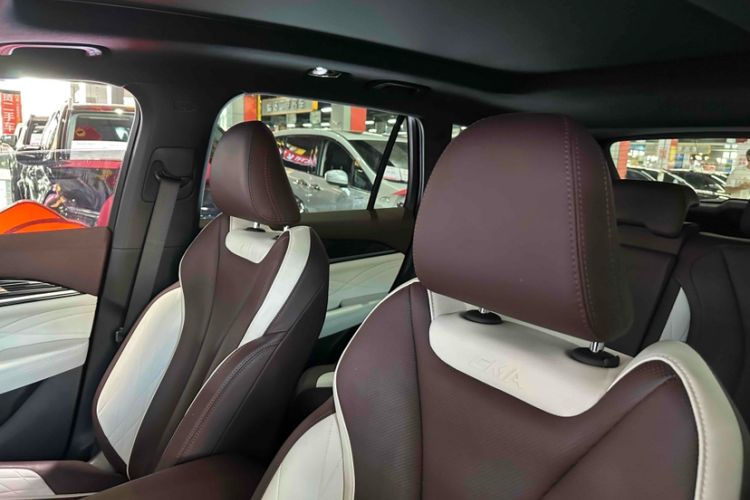 Used Geely Auto Monjaro L 2024 2.0TD High-Power Automatic Two-Wheel Drive Skyline Edition
