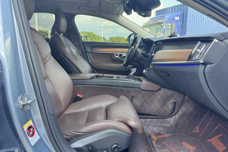 Used Volvo S90 2020 T5 Zhiyuan Luxury Edition
