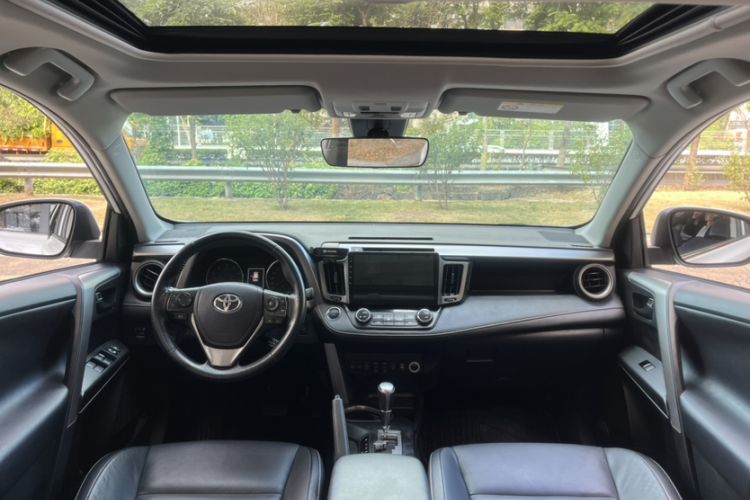 Used Toyota RAV4 2018 2.5L Automatic 4x4 Elite i Edition
