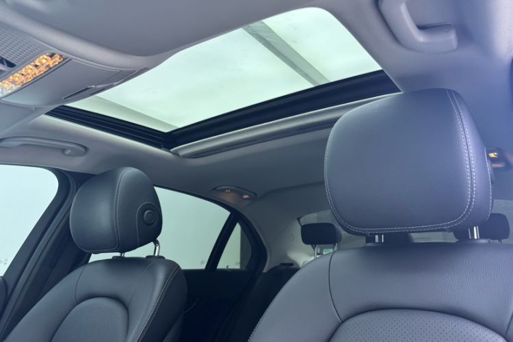 Used Mercedes-Benz C-Class 2018 C 180 L Fashion Edition Sport Version
