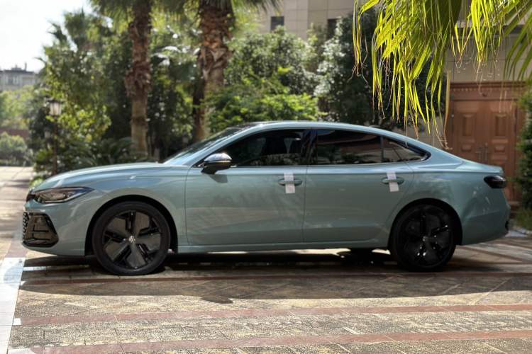 Used Volkswagen Passat 2025 Pro 380TSI Starry Dragon Luxury Edition
