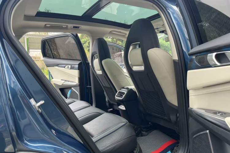 Used Lynk & Co 01 2017 2.0T Two-Wheel Drive Zhaopu Version
