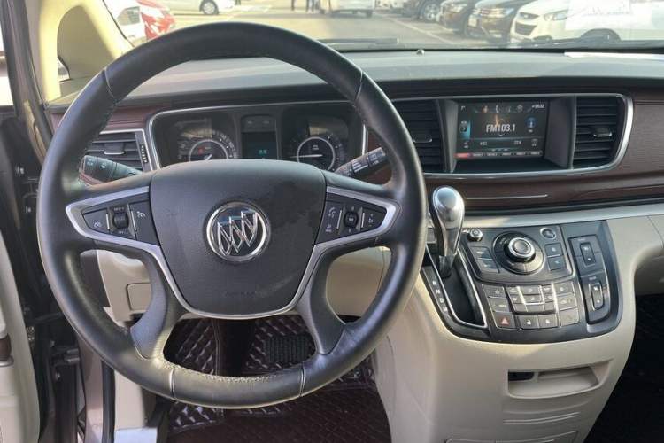 Used Buick GL8 2017 25S Luxury Version China V Standard
