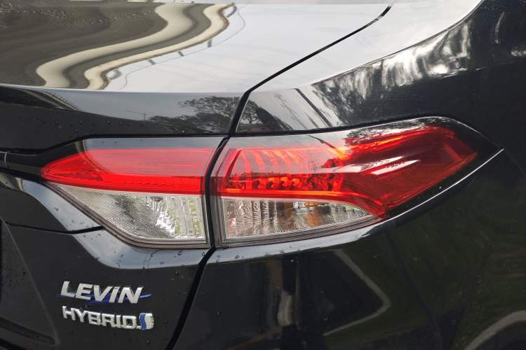 Used Toyota Levin 2023 Smart Electric Hybrid Dual-Engine 1.8L Sport Edition
