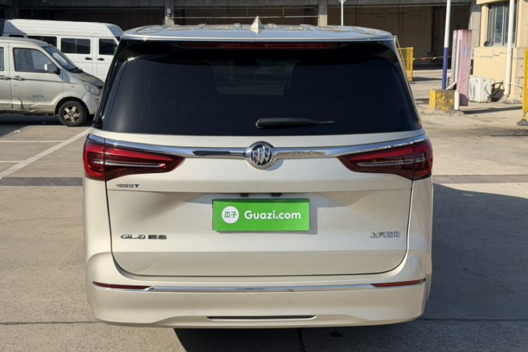 Used Buick GL8 2022 ES Land Cruiser 653T Luxury Model
