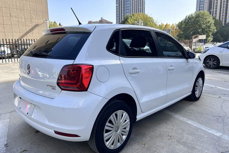Used Volkswagen Polo 2016 1.6L Automatic Comfort Model
