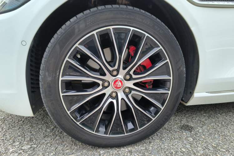 Used Jaguar XEL 2020 2.0T 200 PS S Advanced Elegance Edition
