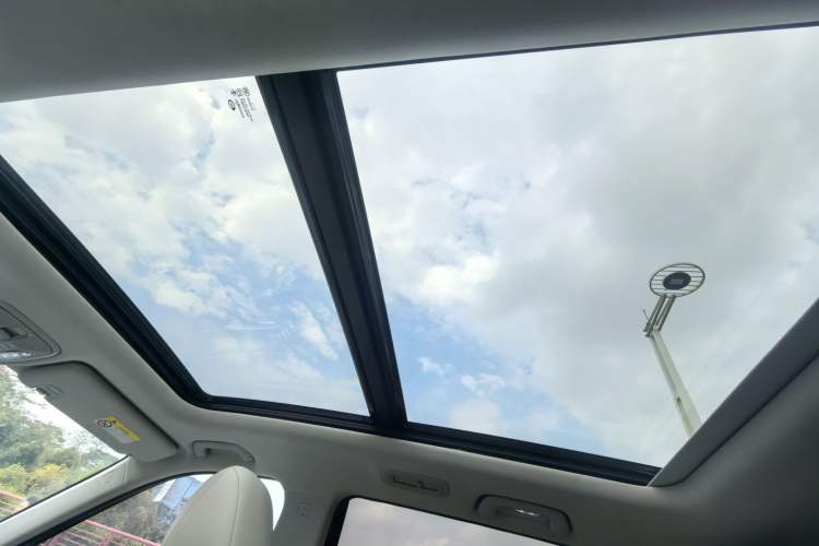 Used GAC Trumpchi GS8 2022 Dual-Engine Series 2.0TM Four-Wheel Drive Prestige Edition (6 Seats)
