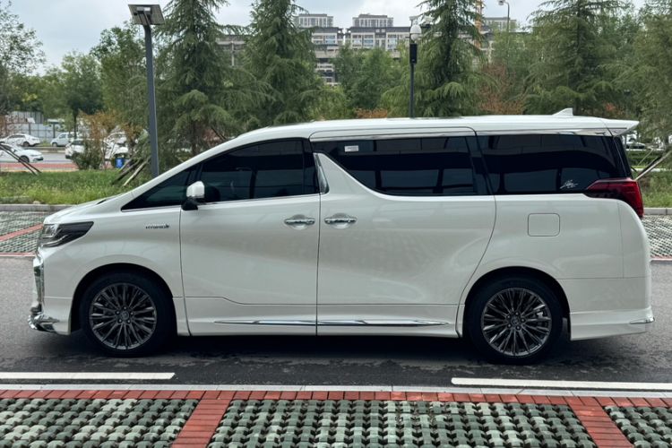 Used Toyota Alphard 2021 Dual-Engine 2.5L Prestige Edition
