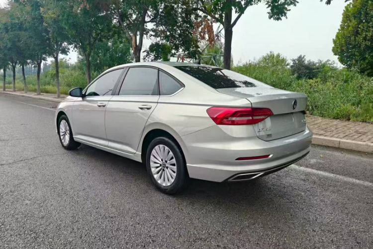 Used Volkswagen Lavida 2021 1.5L Automatic Comfort Edition
