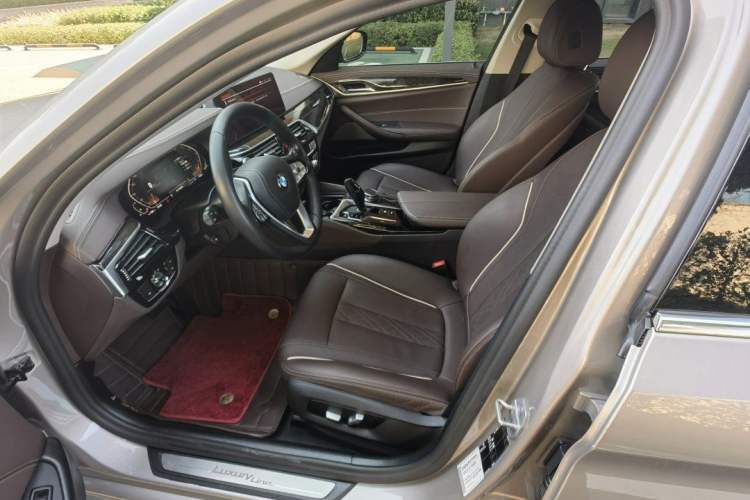 Used BMW 5 Series 2021 525Li Luxury Package
