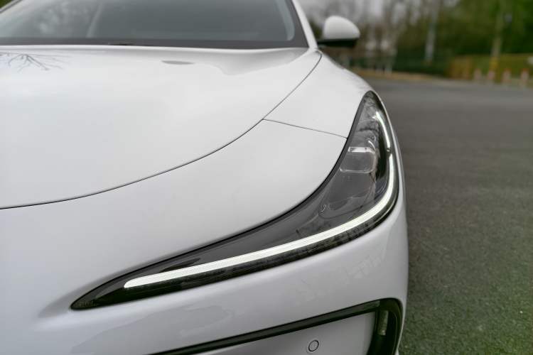 Used  L6 2024 Max Standard Edition
