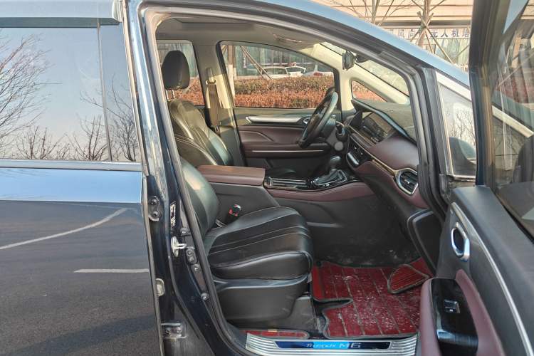 Used GAC Trumpchi M6 2023 PRO 270T DCT Luxury Edition
