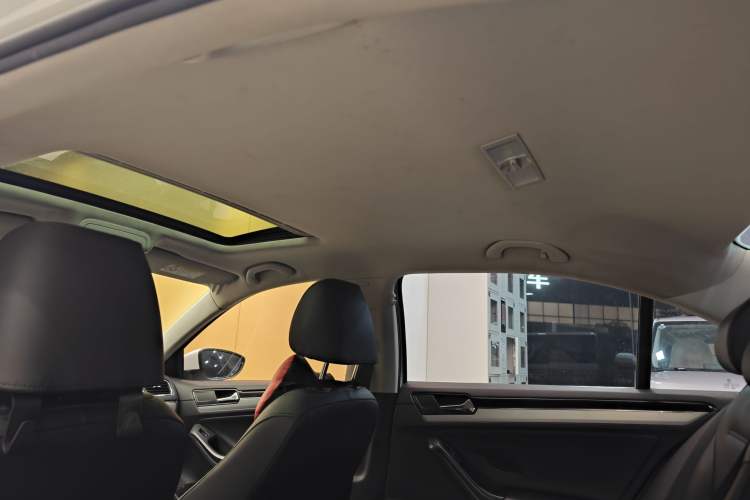 Used Volkswagen Sagitar 2018 280TSI DSG Comfort Model
