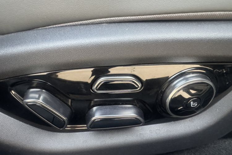 Used BYD Song L EV 2025 Intelligent Driving Version 662 km LiDAR Excellence Edition
