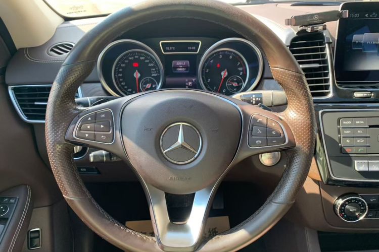 Used Mercedes-Benz GLE 2018 GLE 320 4MATIC Luxury Collection Edition
