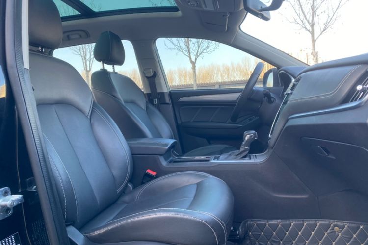 Used Roewe RX5 2019 20T Two-Wheel Drive Automatic 4G Connected Platinum Edition