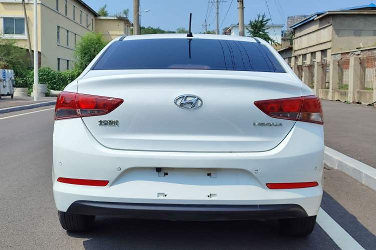 Used Hyundai Verna 2016 1.4L Manual Cool Edition GLS
