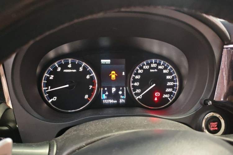 Used Mitsubishi Outlander 2016 2.4L 4x4 Luxury Edition 7-Seater
