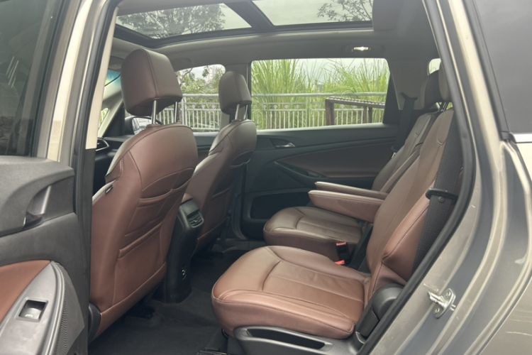 Used Buick GL6 2018 18T 6-Seater Luxury Model
