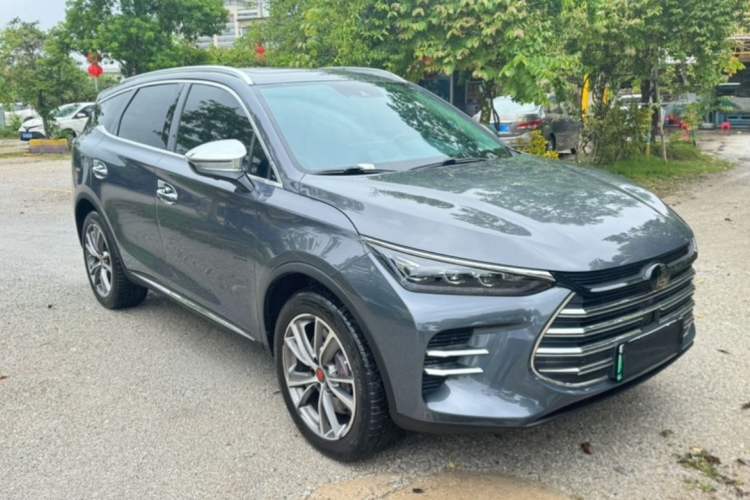 Used BYD Tang New Energy 2018 DM 2.0T All-Wheel Drive Smart Connectivity Enjoyment Model 5 Seats China V Emission Standard
