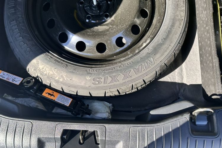 Used Ford Escape 2020 EcoBoost 245 Four-Wheel Drive Titanium Edition
