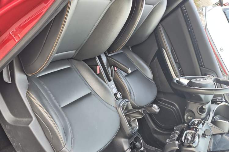 Used Dongfeng Aeolus AX4 2017 1.6L Manual ChaoShang Model