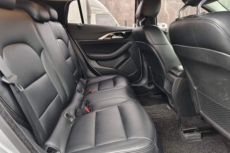 Used Infiniti QX30 2018 1.6T Two-Wheel Drive Fashion Edition
