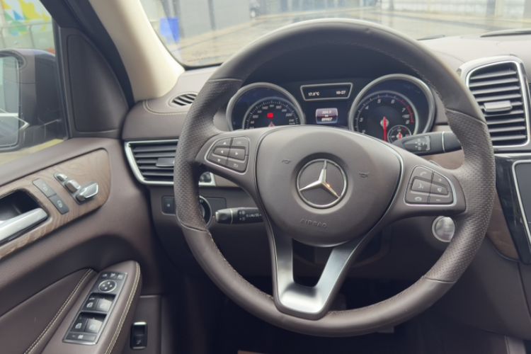 Used Mercedes-Benz GLE 2017 GLE 320 4MATIC Dynamic Model
