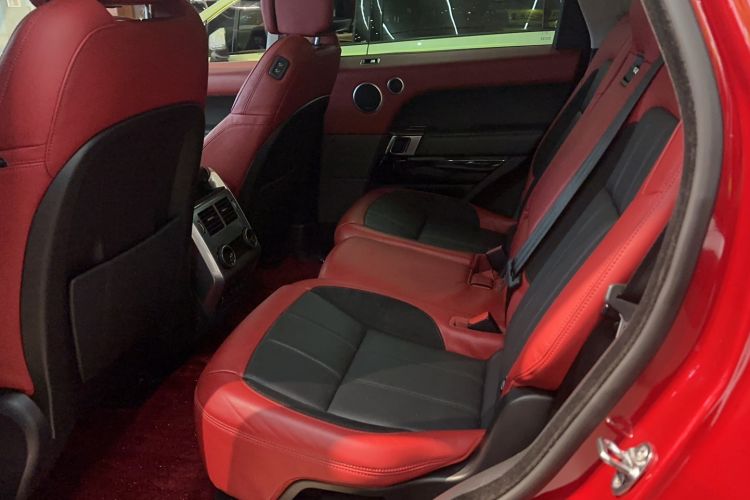 Used Land Rover Range Rover Sport 2021 3.0 L6 YAO Black Edition
