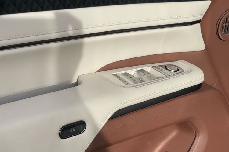 Used BYD Xia 2025 DM-i 1.5T 100km Leading Model
