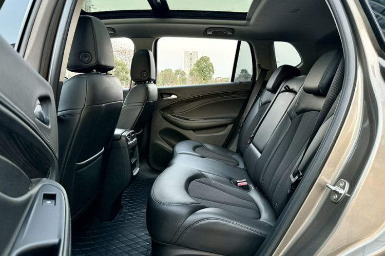 Used Buick Envision 2018 20T Two-Wheel-Drive Leading Model
